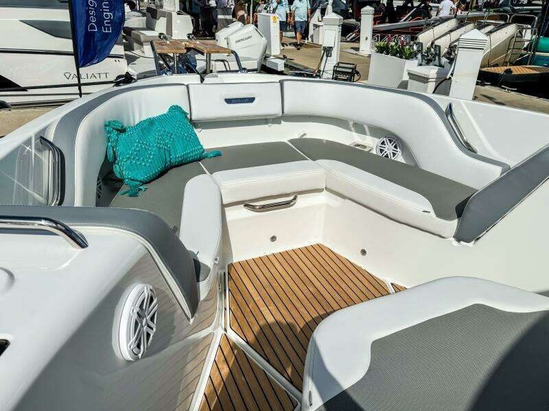 35ft Wellcraft Yacht For Sale