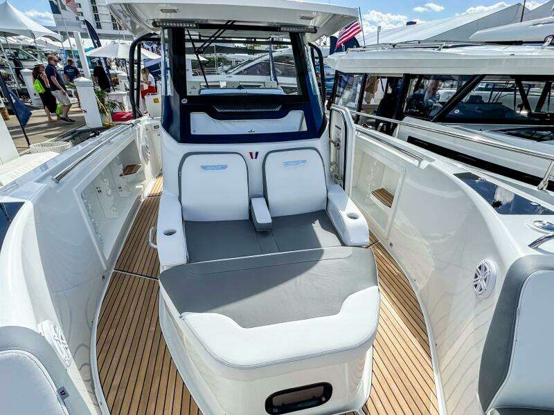 35ft Wellcraft Yacht For Sale