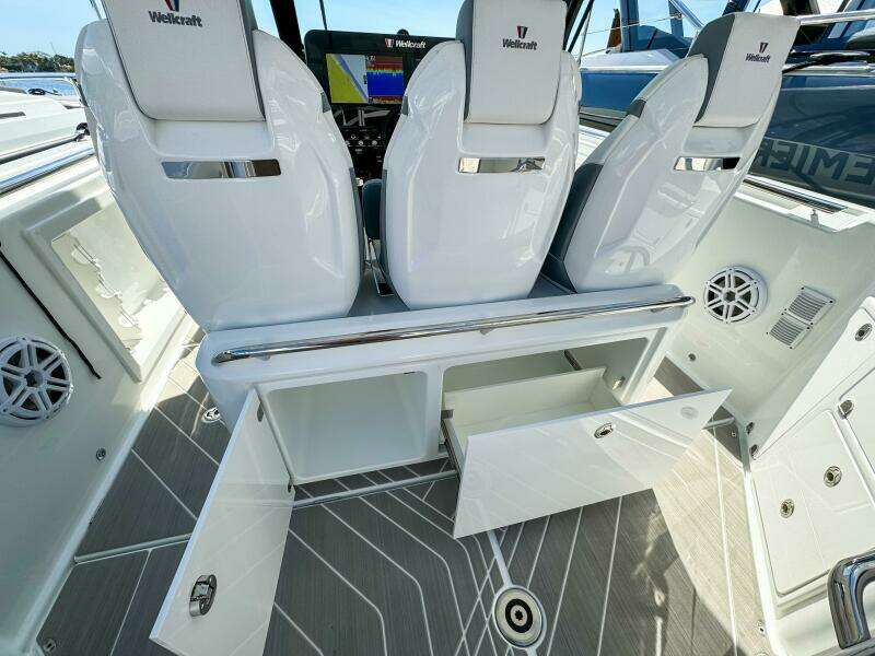 35ft Wellcraft Yacht For Sale