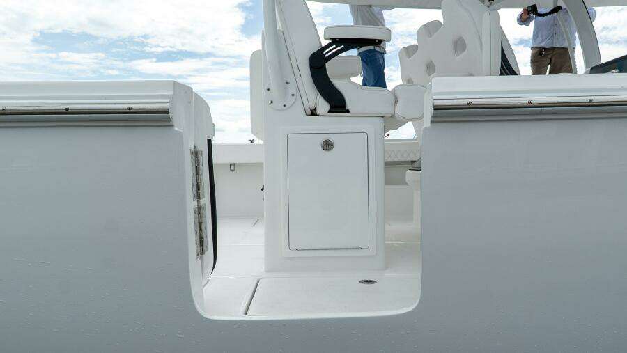 37 Cat 37ft Front Runner Yacht For Sale