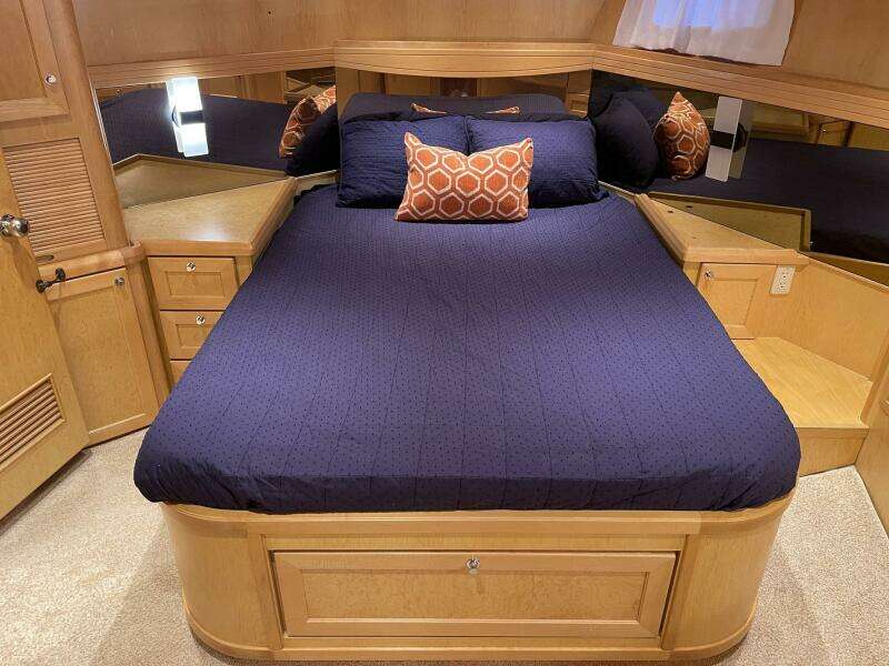 57ft McKinna Yacht For Sale