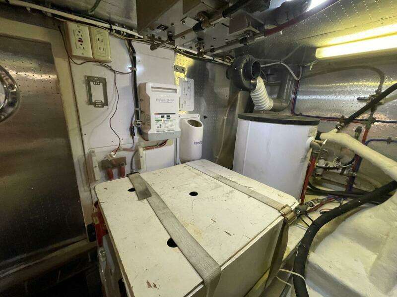 57ft McKinna Yacht For Sale