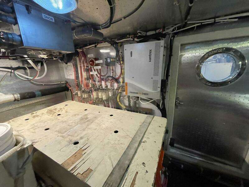 57ft McKinna Yacht For Sale