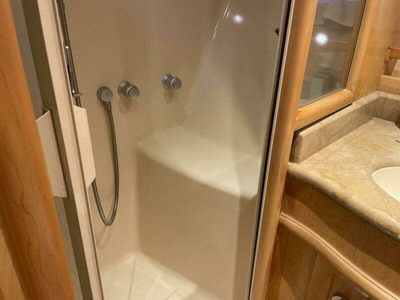 57ft McKinna Yacht For Sale