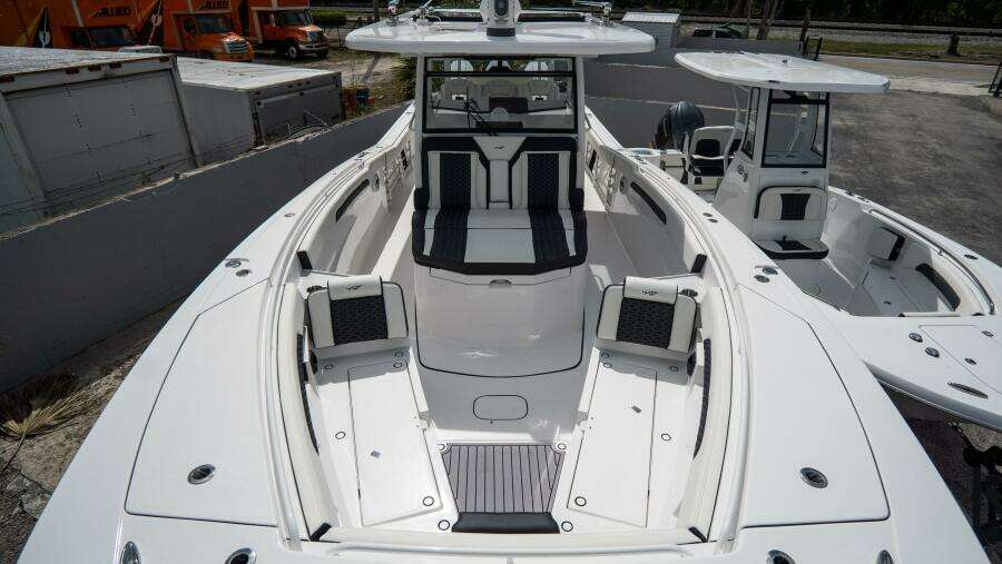 380 CC Adventure 38ft Tidewater Yacht For Sale