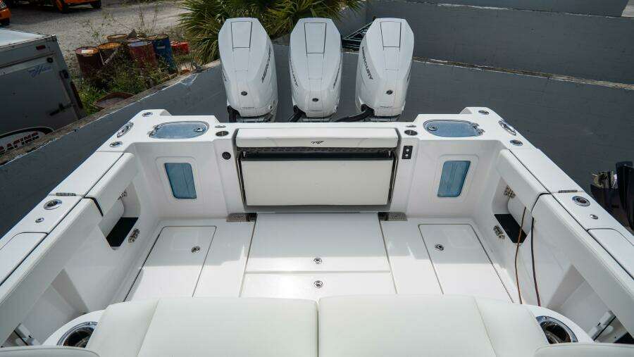 380 CC Adventure 38ft Tidewater Yacht For Sale