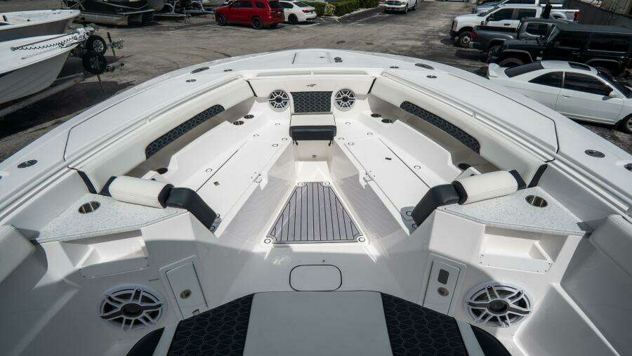 380 CC Adventure 38ft Tidewater Yacht For Sale