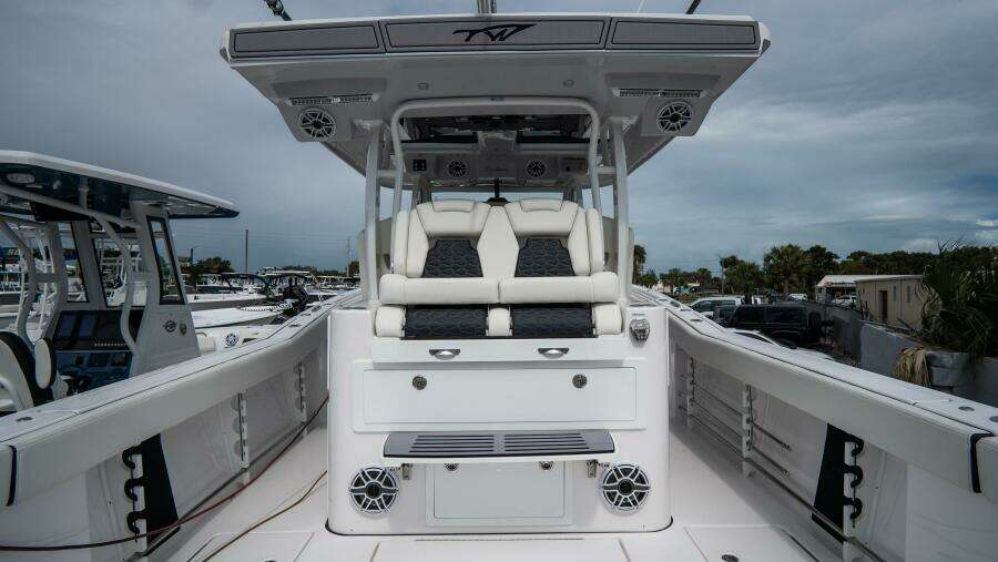 380 CC Adventure 38ft Tidewater Yacht For Sale