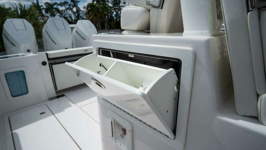 380 CC Adventure 38ft Tidewater Yacht For Sale
