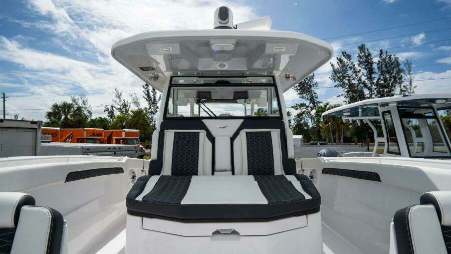 380 CC Adventure 38ft Tidewater Yacht For Sale