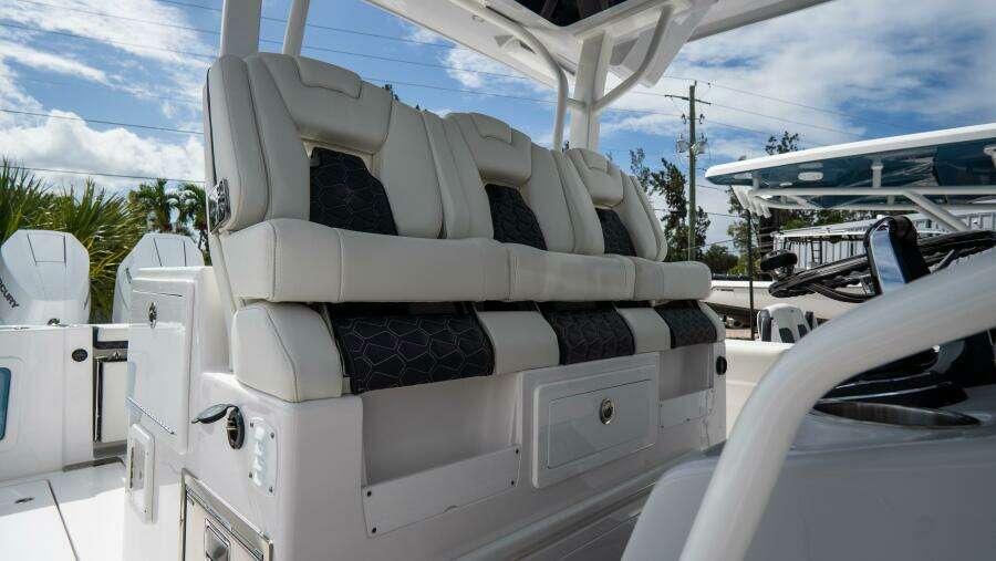380 CC Adventure 38ft Tidewater Yacht For Sale