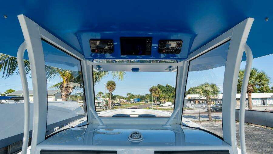 39 CC 39ft Front Runner Yacht For Sale