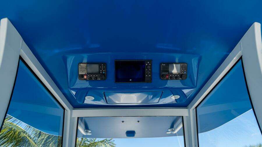 39 CC 39ft Front Runner Yacht For Sale