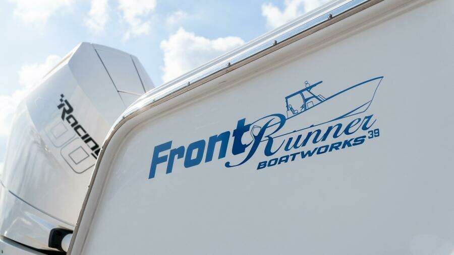 39 CC 39ft Front Runner Yacht For Sale