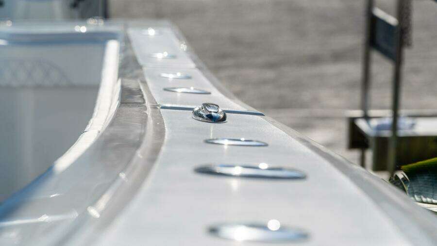 39 CC 39ft Front Runner Yacht For Sale