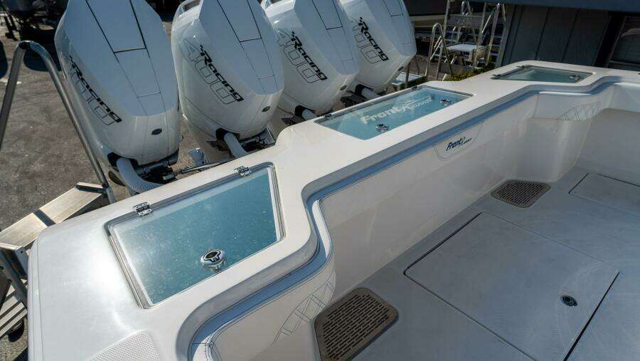 39 CC 39ft Front Runner Yacht For Sale