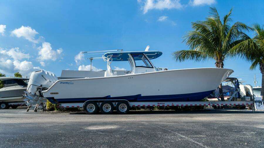 39 CC 39ft Front Runner Yacht For Sale