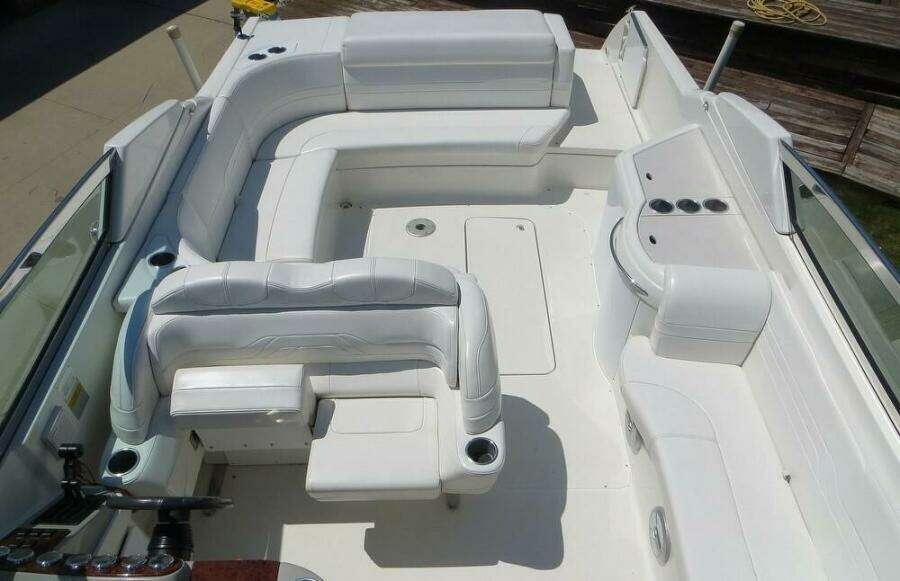 33ft Formula Yacht For Sale