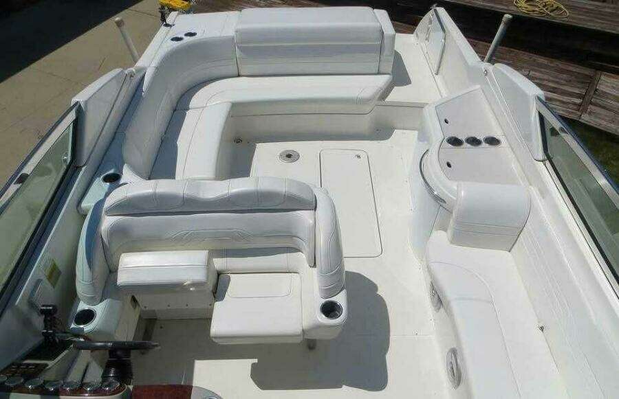 33ft Formula Yacht For Sale