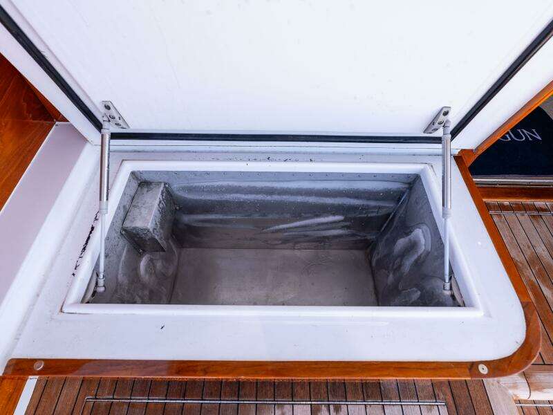 SHOTGUN 55ft Merritt Yacht For Sale