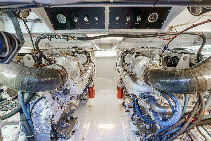 SHOTGUN 55ft Merritt Yacht For Sale