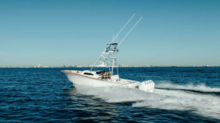 47 CC 47ft Front Runner Yacht For Sale