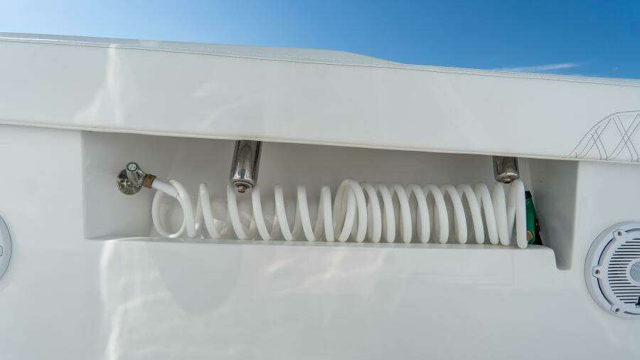 36 CC 36ft Front Runner Yacht For Sale