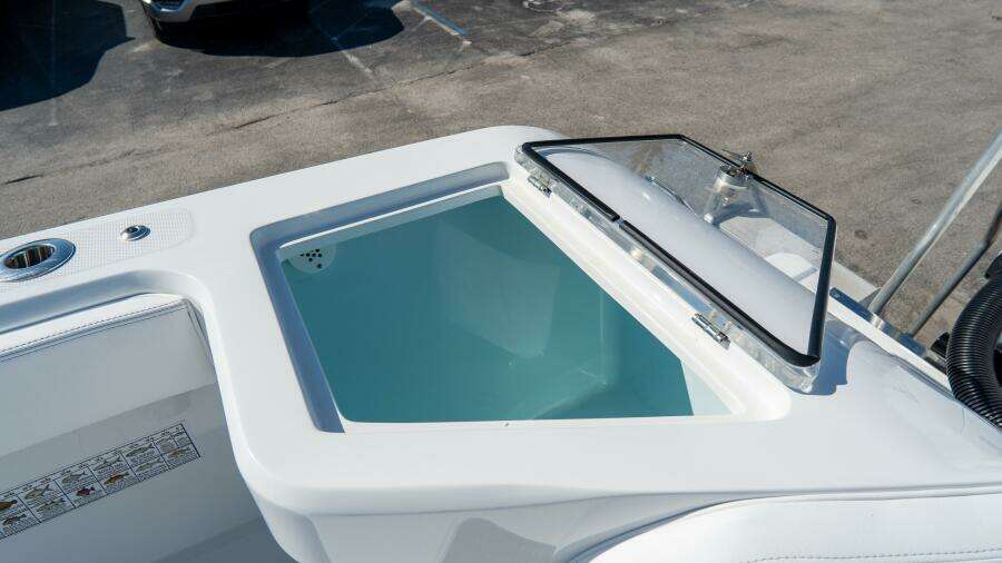 36 CC 36ft Front Runner Yacht For Sale