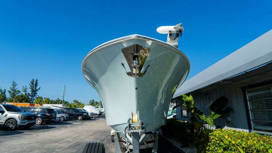 36 CC 36ft Front Runner Yacht For Sale