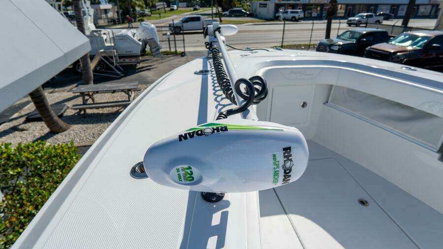 36 CC 36ft Front Runner Yacht For Sale