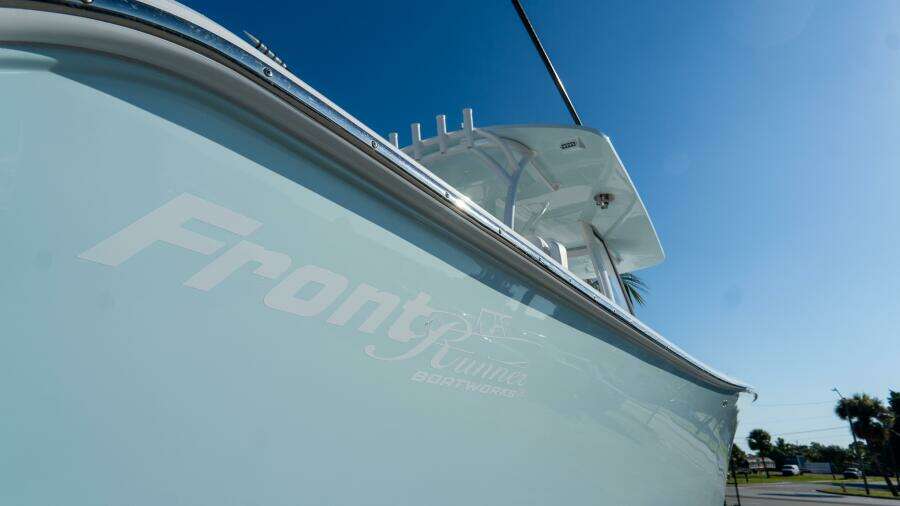 36 CC 36ft Front Runner Yacht For Sale