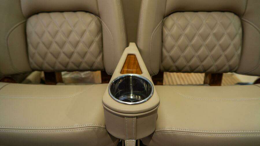 43 HTX 43ft Front Runner Yacht For Sale