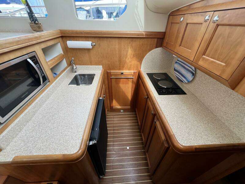 34ft Mainship Yacht For Sale