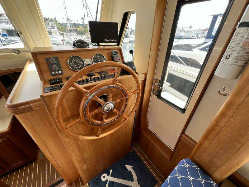 34ft Mainship Yacht For Sale