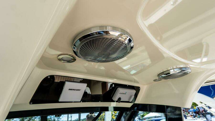 Catalina 31 31ft Chris Craft Yacht For Sale