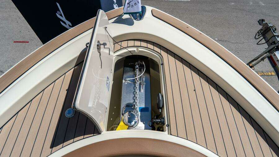 Catalina 31 31ft Chris Craft Yacht For Sale