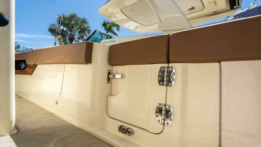 Catalina 31 31ft Chris Craft Yacht For Sale