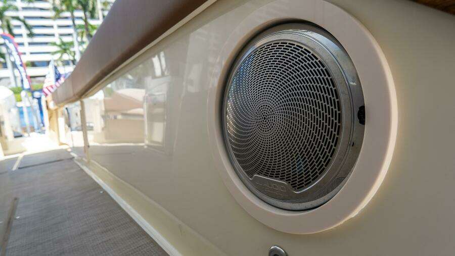 Catalina 31 31ft Chris Craft Yacht For Sale