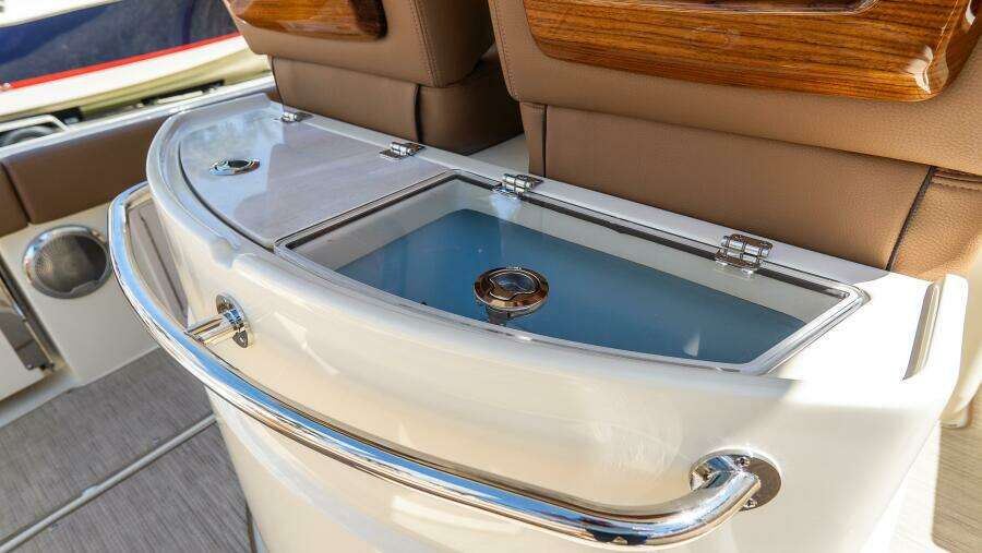 Catalina 31 31ft Chris Craft Yacht For Sale