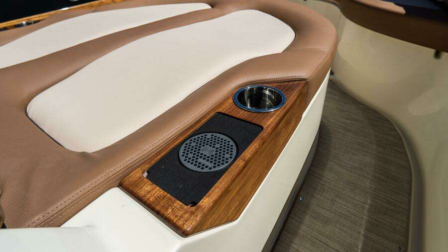 Catalina 31 31ft Chris Craft Yacht For Sale