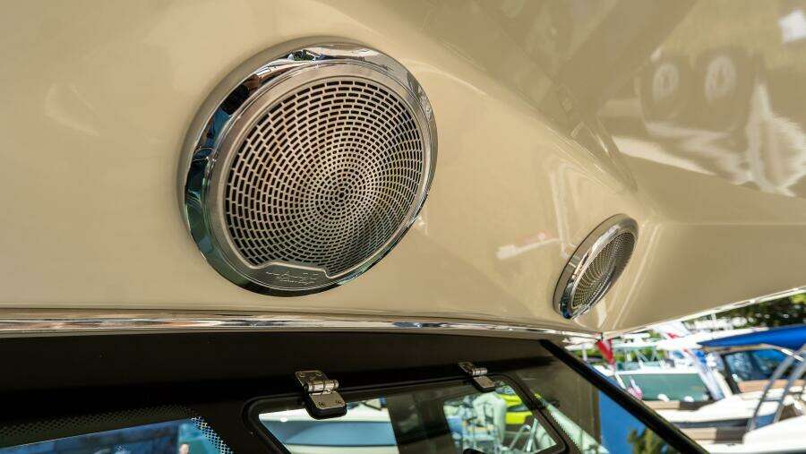 Catalina 31 31ft Chris Craft Yacht For Sale