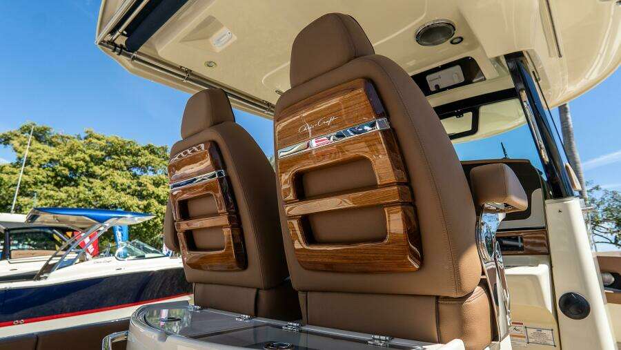 Catalina 31 31ft Chris Craft Yacht For Sale