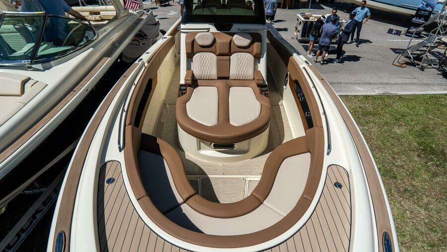 Catalina 31 31ft Chris Craft Yacht For Sale