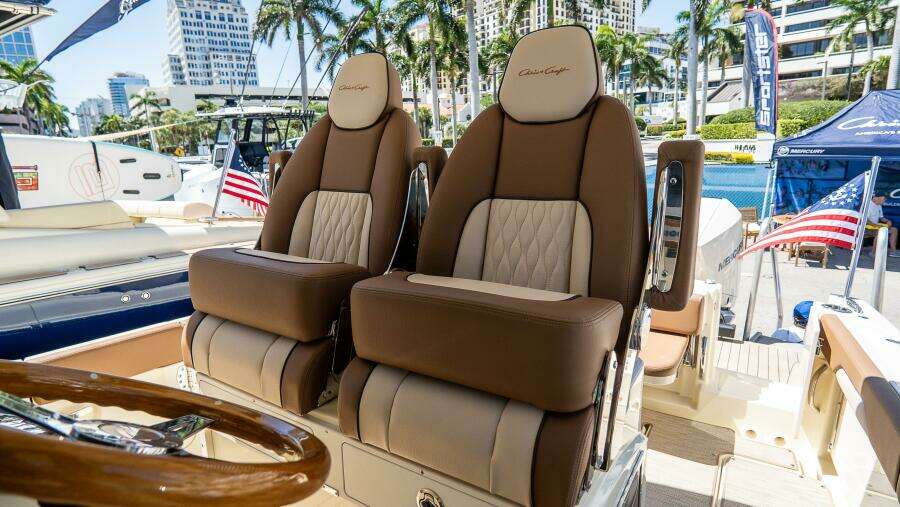 Catalina 31 31ft Chris Craft Yacht For Sale