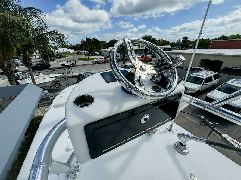 36 CC 36ft Front Runner Yacht For Sale