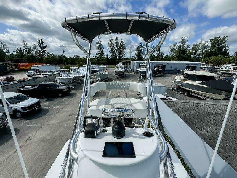 36 CC 36ft Front Runner Yacht For Sale