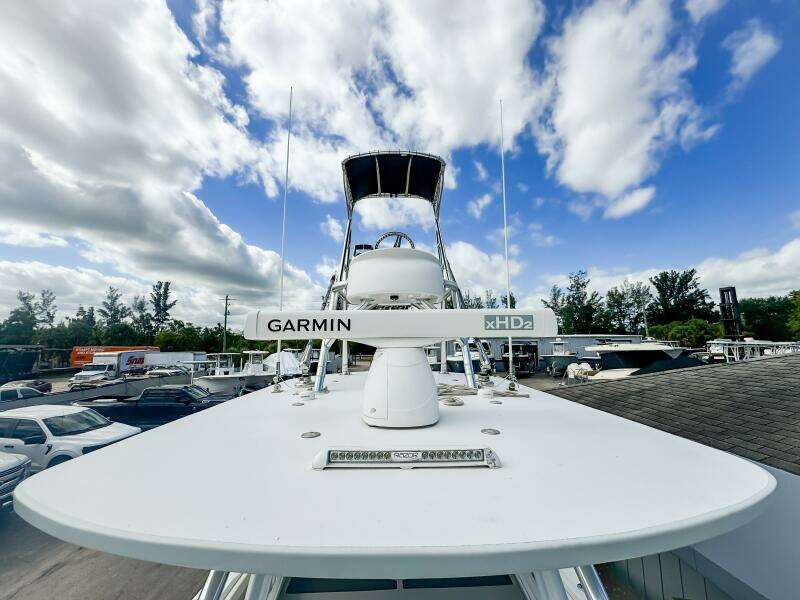 36 CC 36ft Front Runner Yacht For Sale