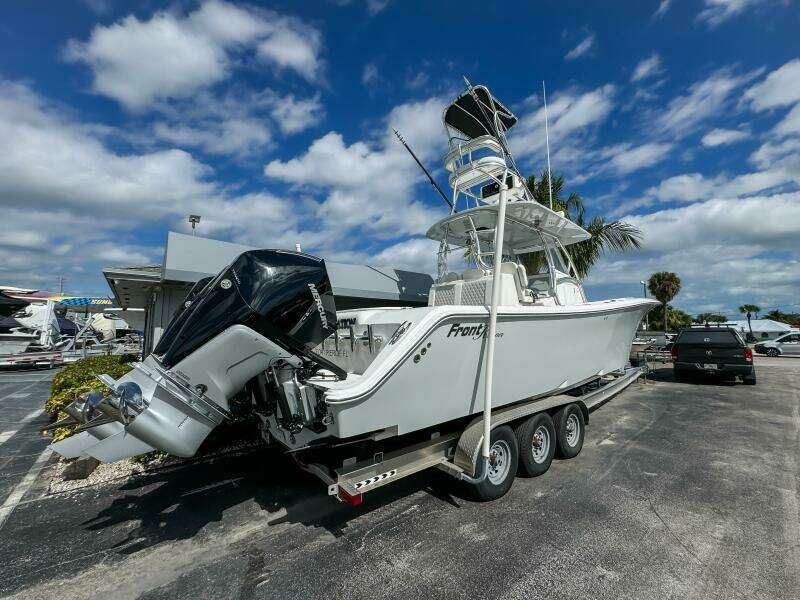 36 CC 36ft Front Runner Yacht For Sale