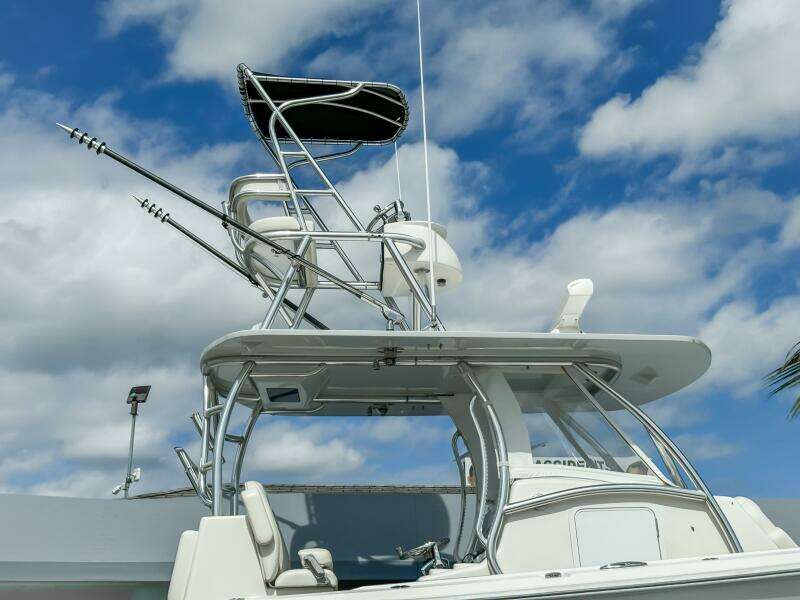 36 CC 36ft Front Runner Yacht For Sale