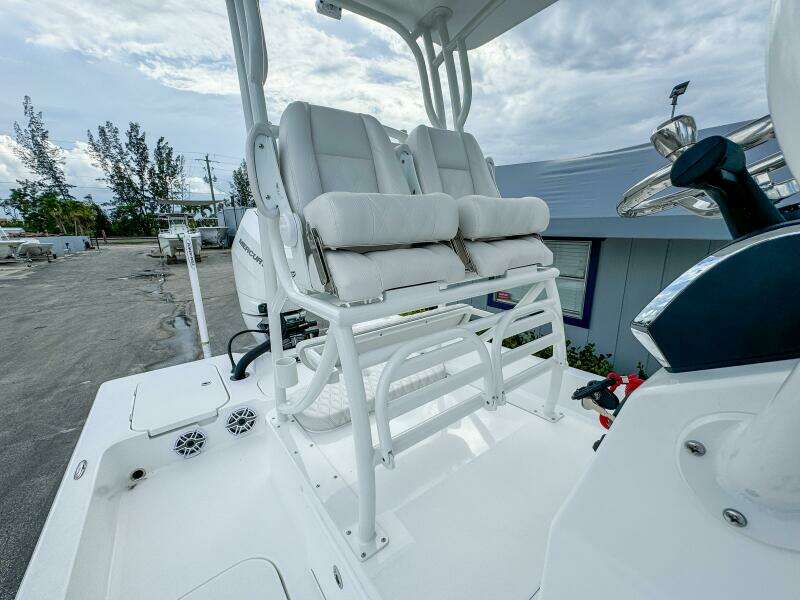 25 X3 25ft Shallow Sport Yacht For Sale